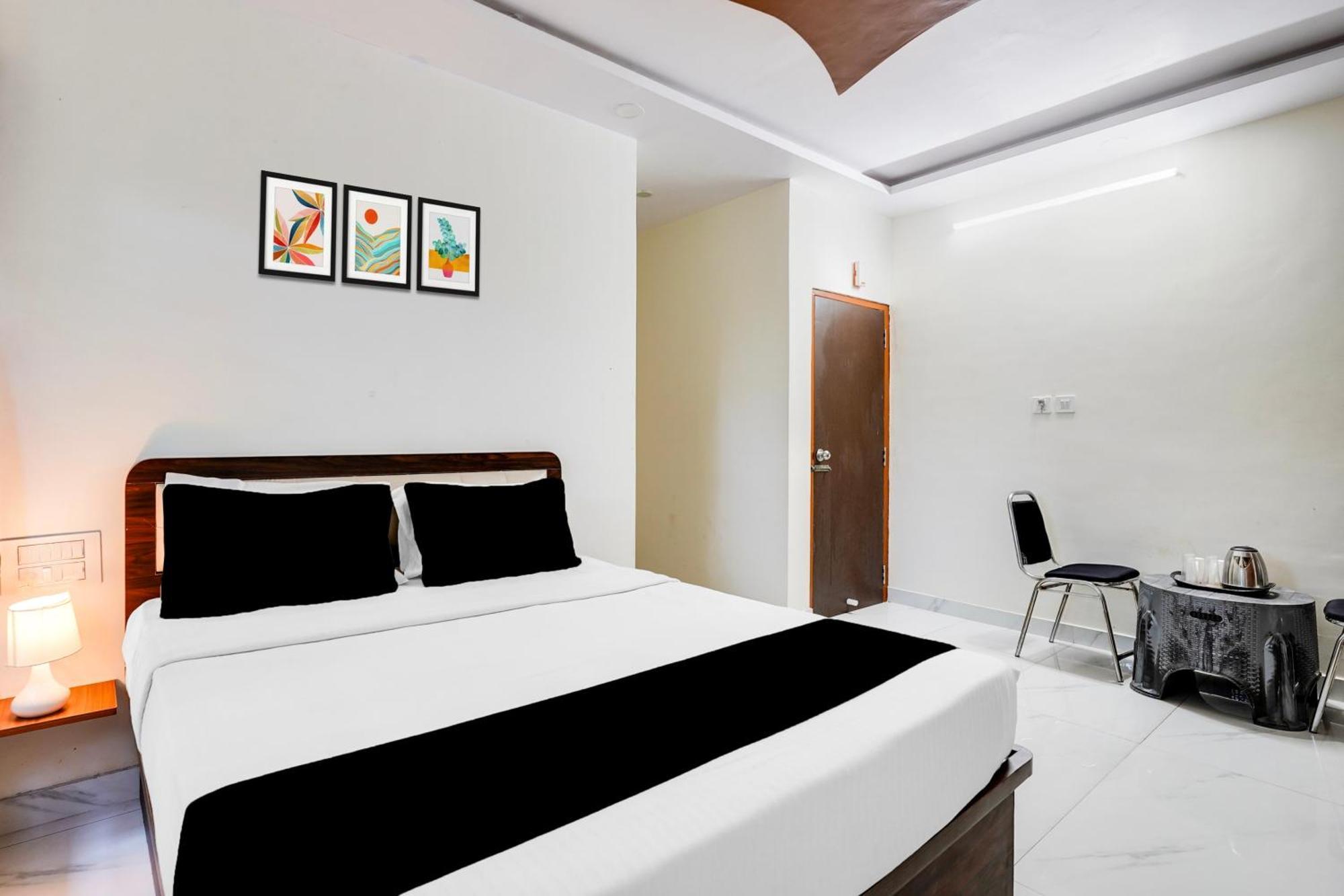 Townhouse Bidadi Formerly Royal Garuda Ngoại thất bức ảnh