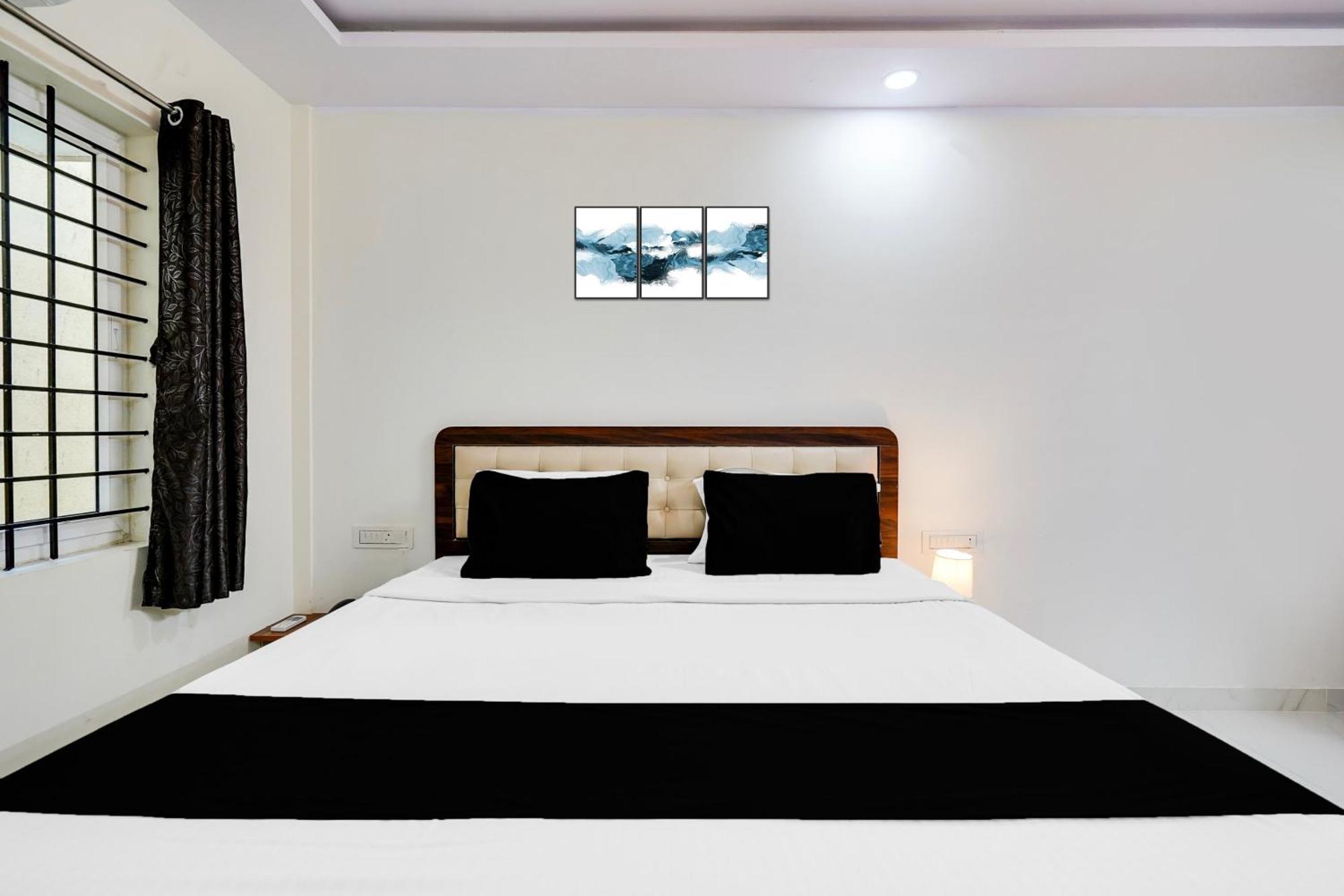 Townhouse Bidadi Formerly Royal Garuda Ngoại thất bức ảnh