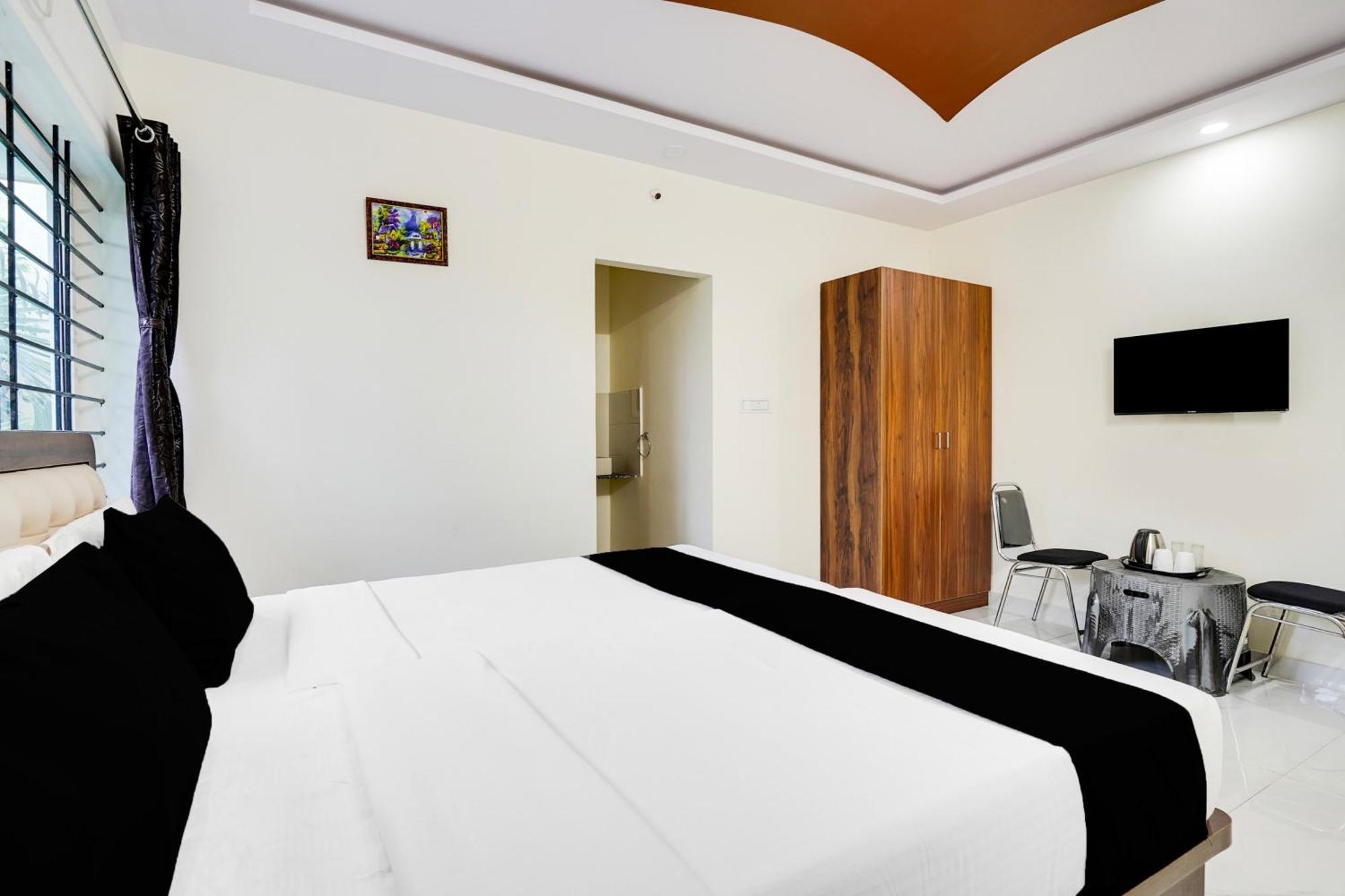Townhouse Bidadi Formerly Royal Garuda Ngoại thất bức ảnh