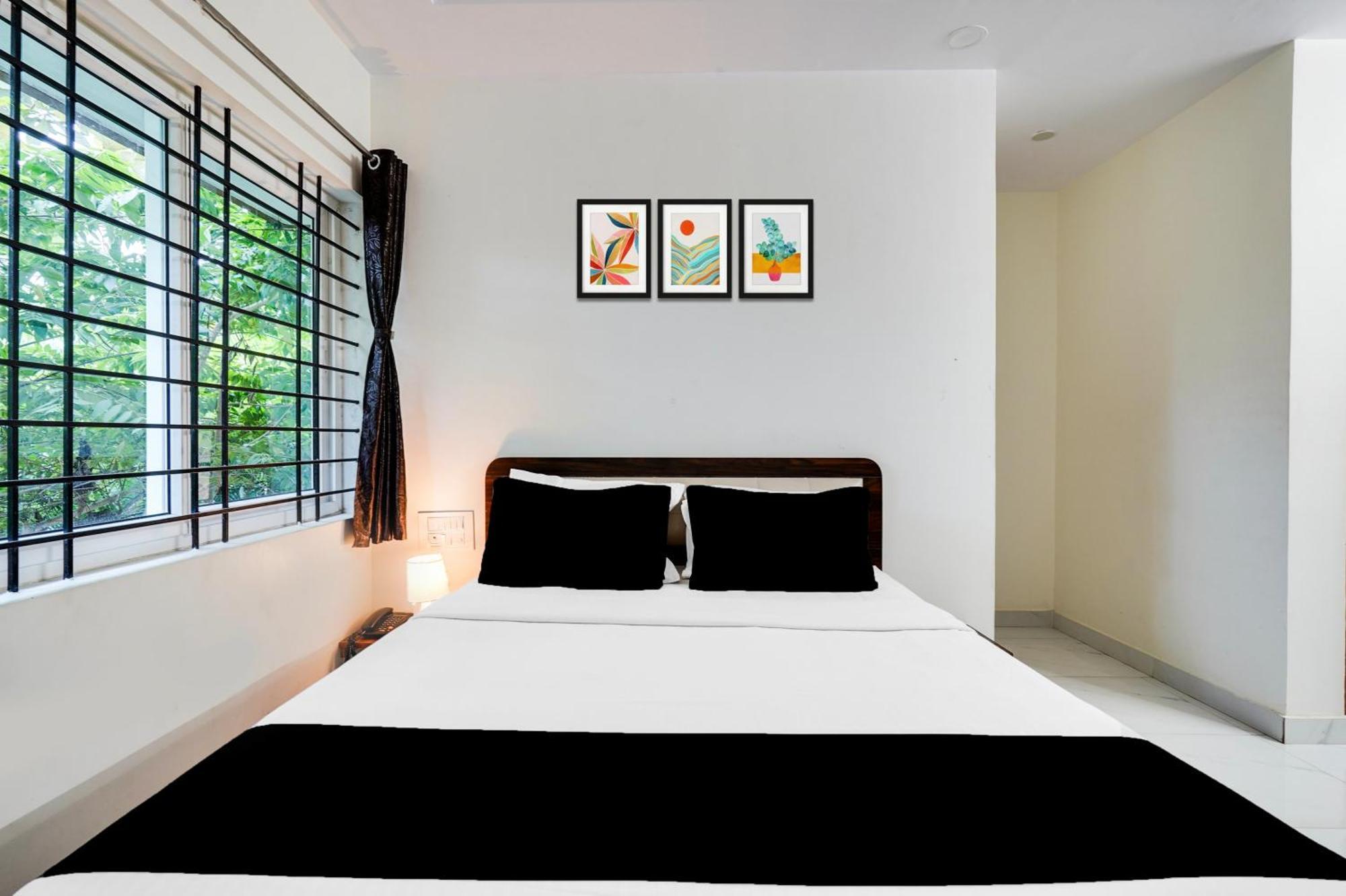 Townhouse Bidadi Formerly Royal Garuda Ngoại thất bức ảnh